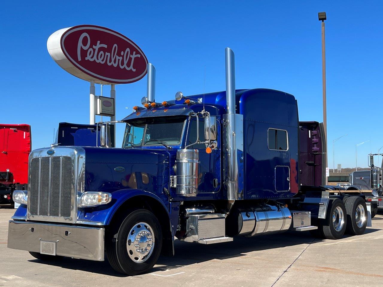 2021 PETERBILT 389 | TLG