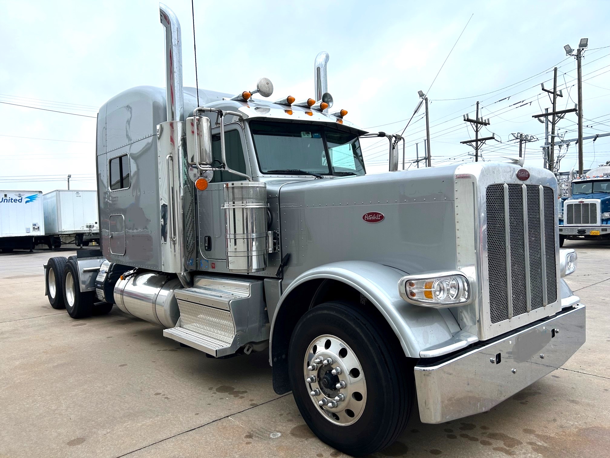 2022 PETERBILT 389 | TLG