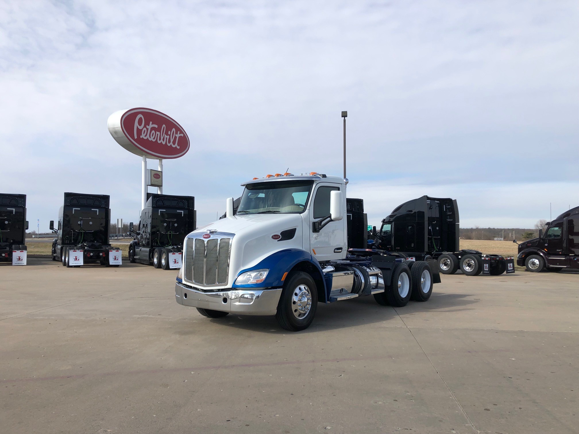 Peterbilts for Sale New, Used Peterbilt Truck Fleet Services TLG