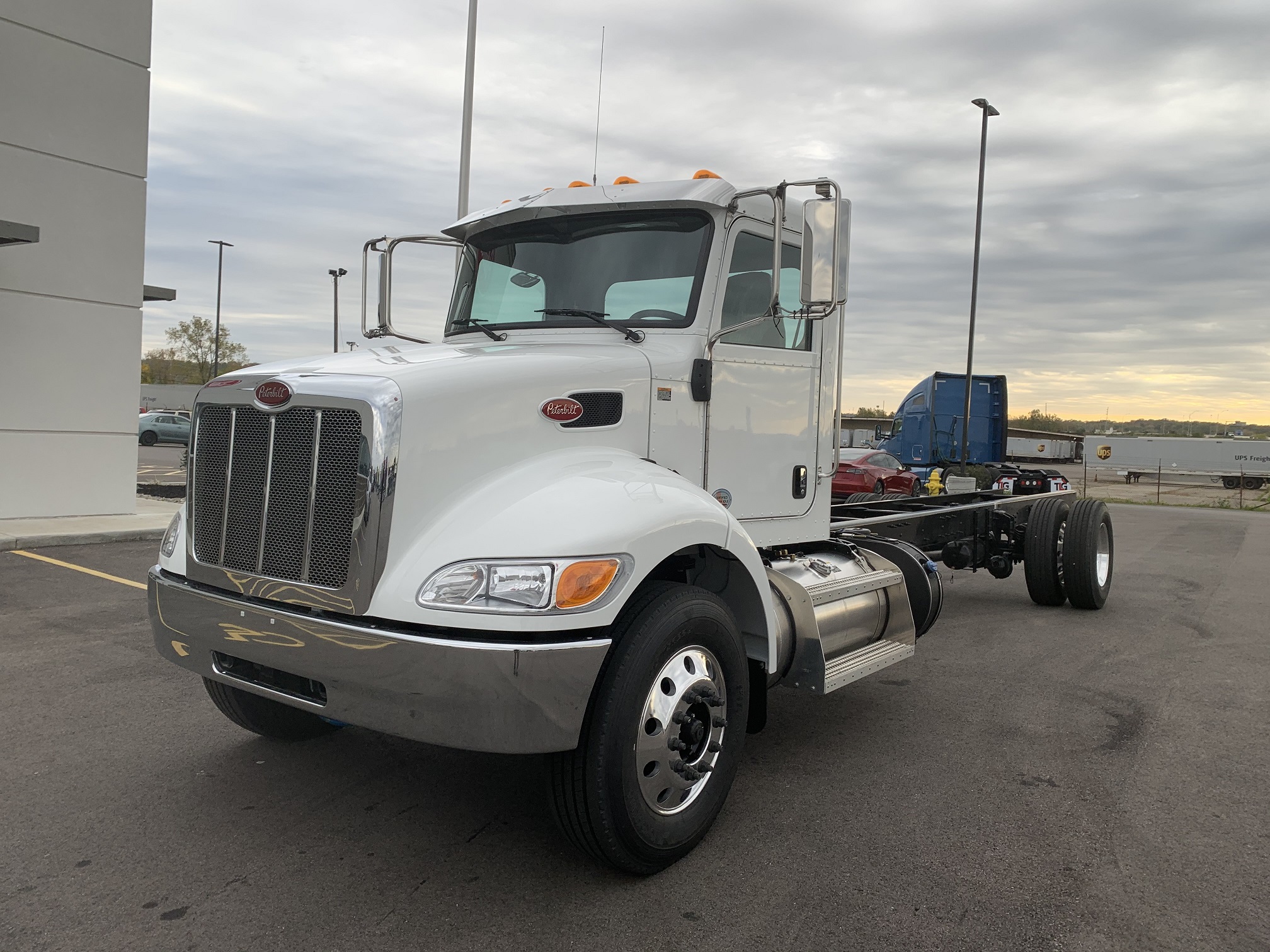 2021 PETERBILT 337: MM756917